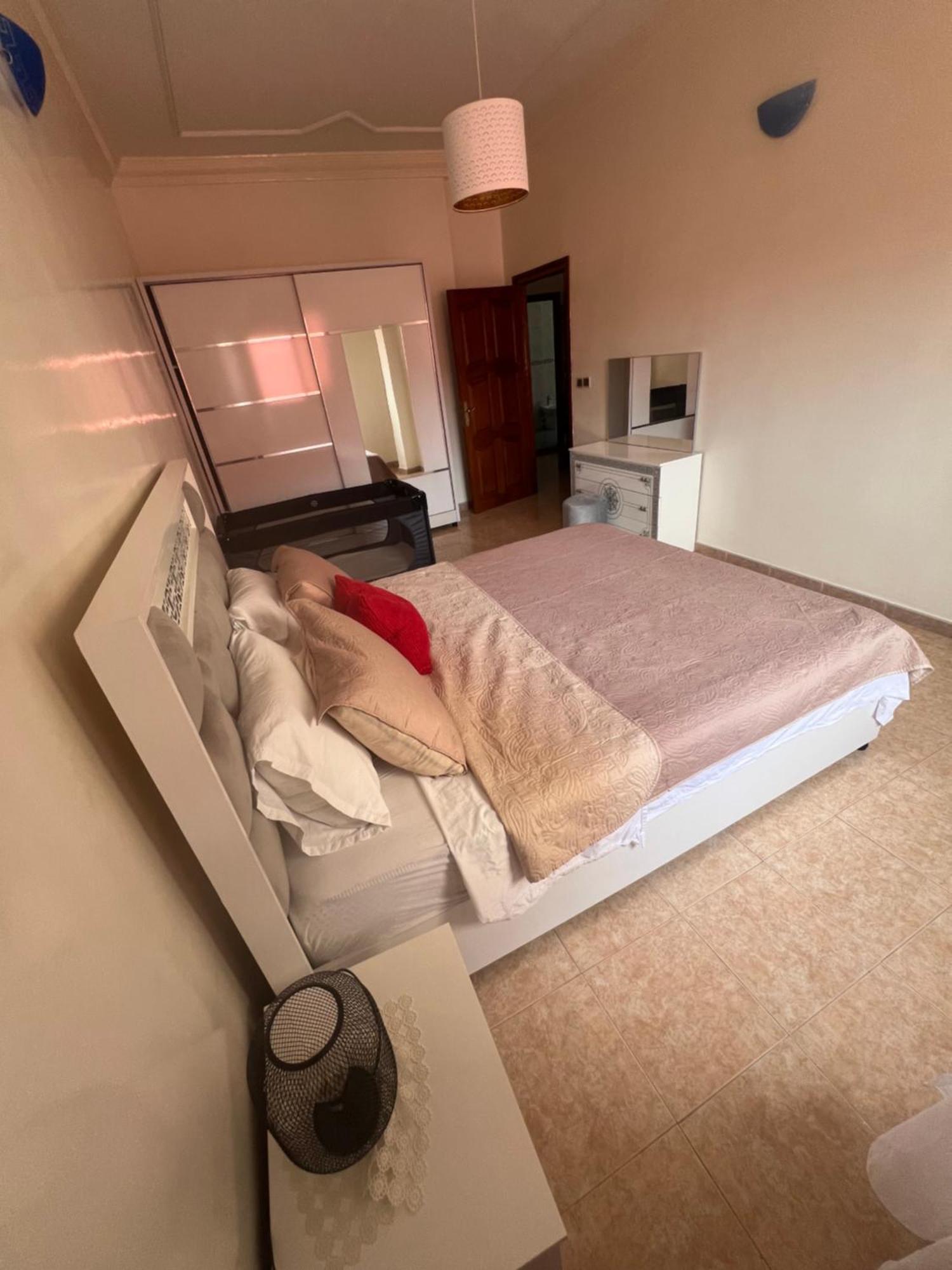 Appartement Vue Sur Mer - Al Hoceïma Exteriör bild